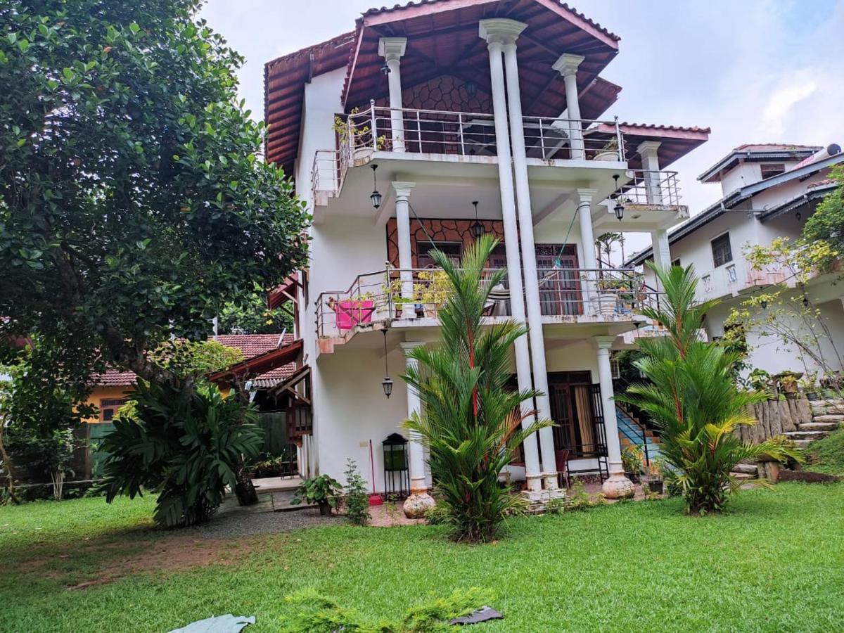 The Villa Utopia Hikkaduwa Exterior photo